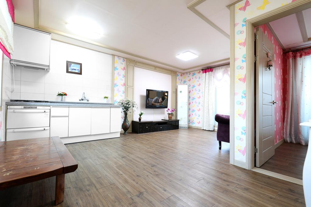 Yeowoogneul Pension Чхунчхон Экстерьер фото