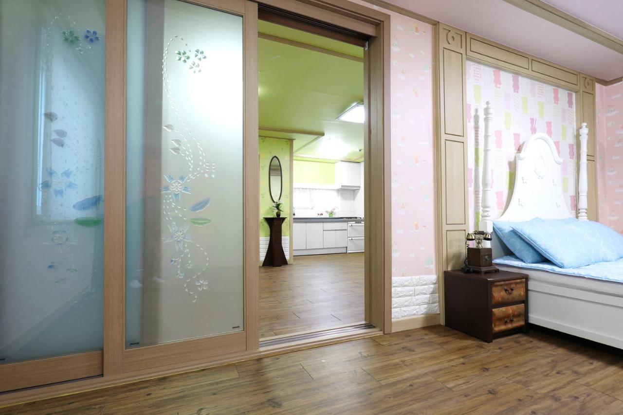 Yeowoogneul Pension Чхунчхон Экстерьер фото